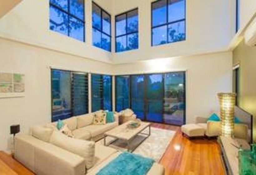 בית מלון כפרי Beach Road Holiday Homes