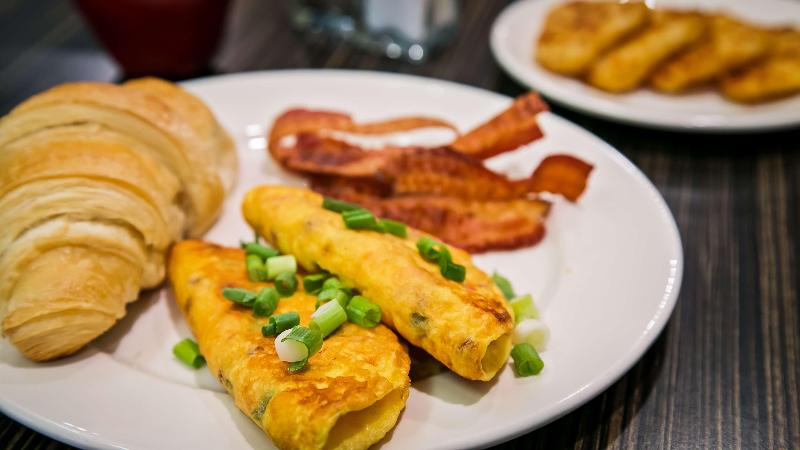 בית מלון כפרי Best Western Plus Drayton Valley All Suites