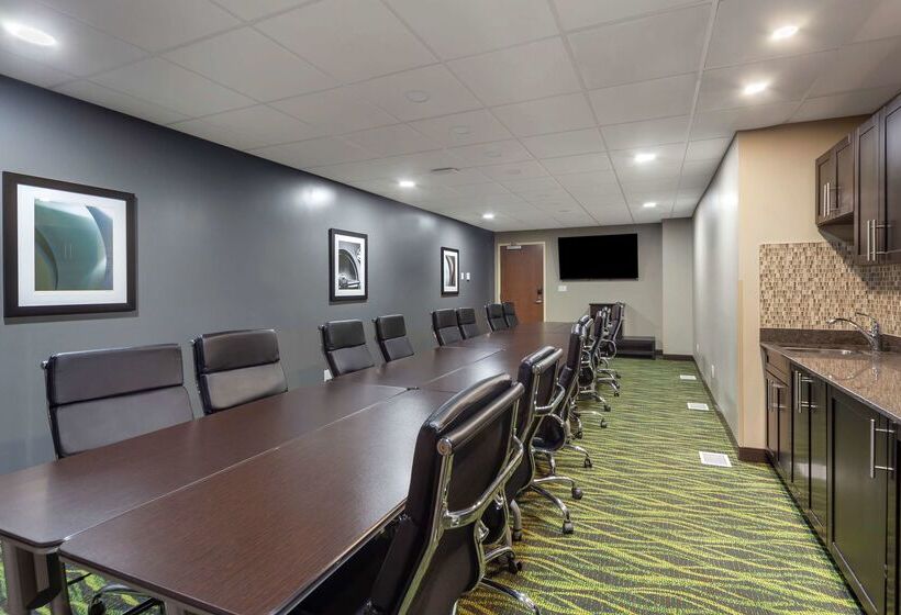 בית מלון כפרי Best Western Plus Fort Saskatchewan Inn & Suites