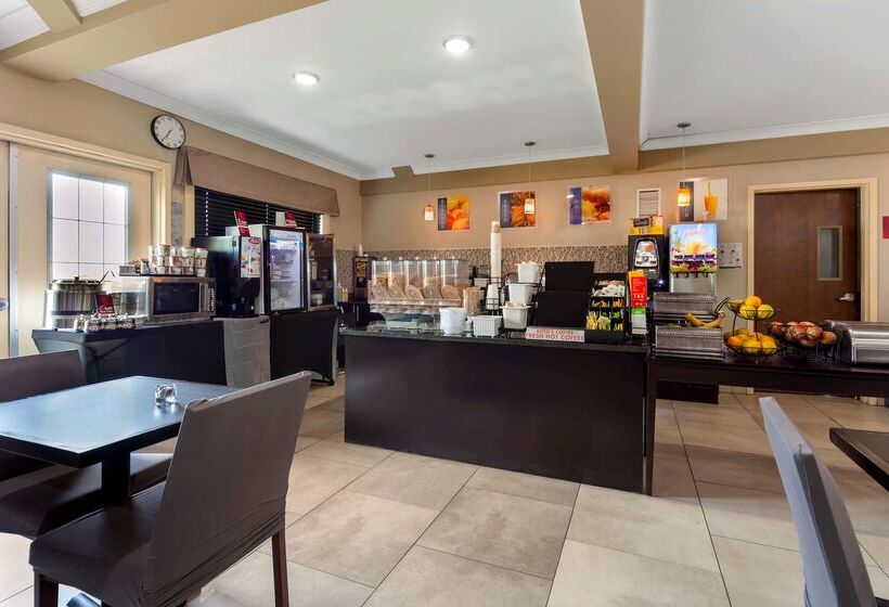 בית מלון כפרי Best Western Plus Fort Saskatchewan Inn & Suites