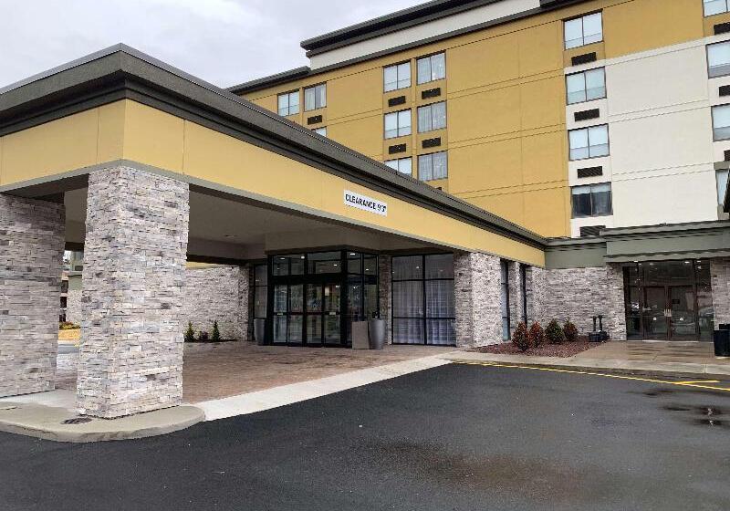 בית מלון כפרי Best Western Plus Fort Saskatchewan Inn & Suites