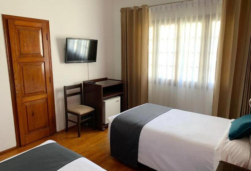 ホテル Boutique Selva Alegre