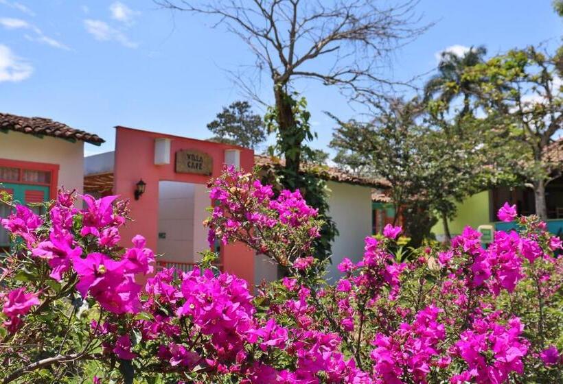 هتل Campestre La Tata