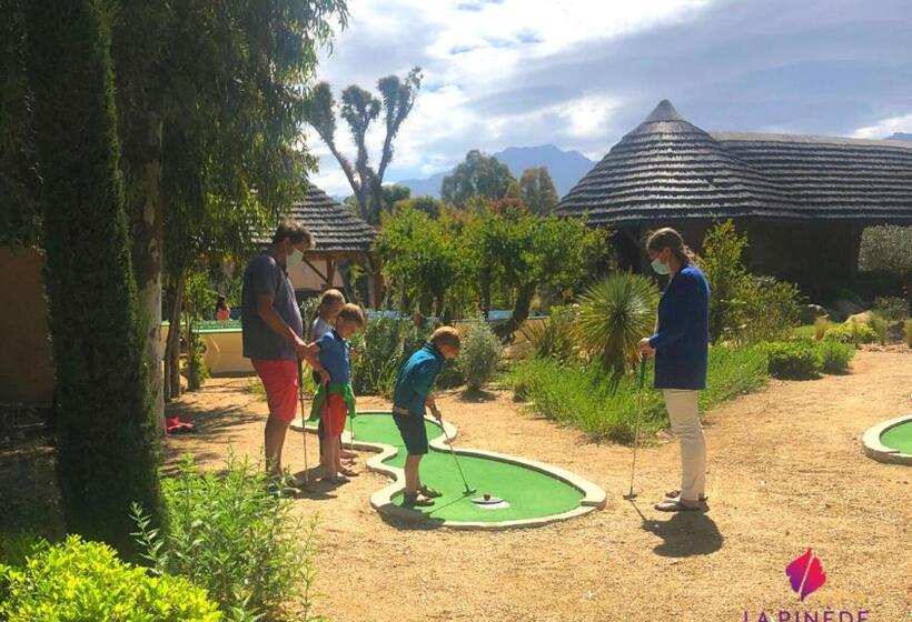 هتل Camping La Pinede