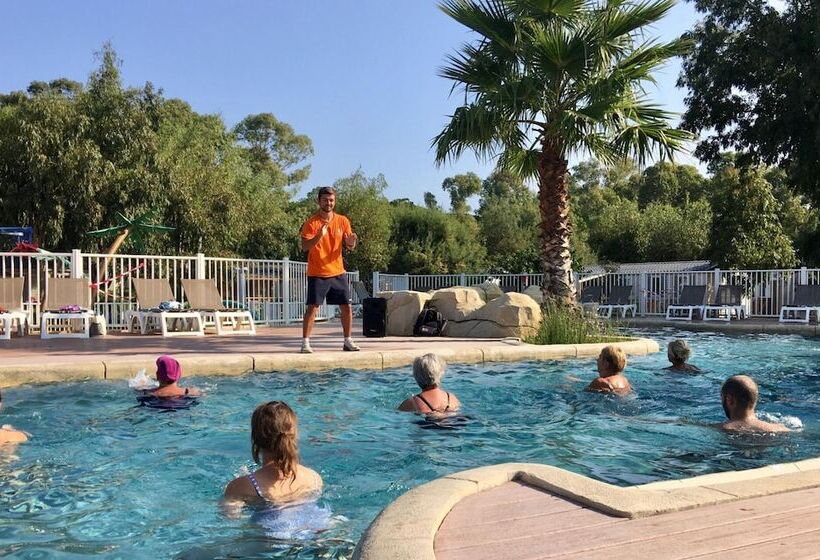 هتل Camping La Pinede