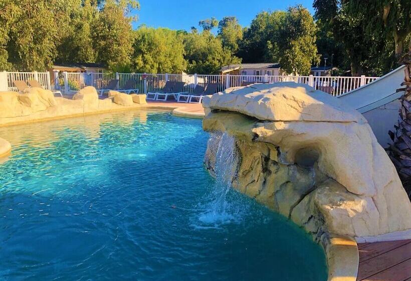 هتل Camping La Pinede