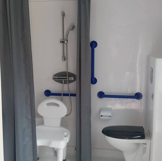 هتل Camping La Pinede