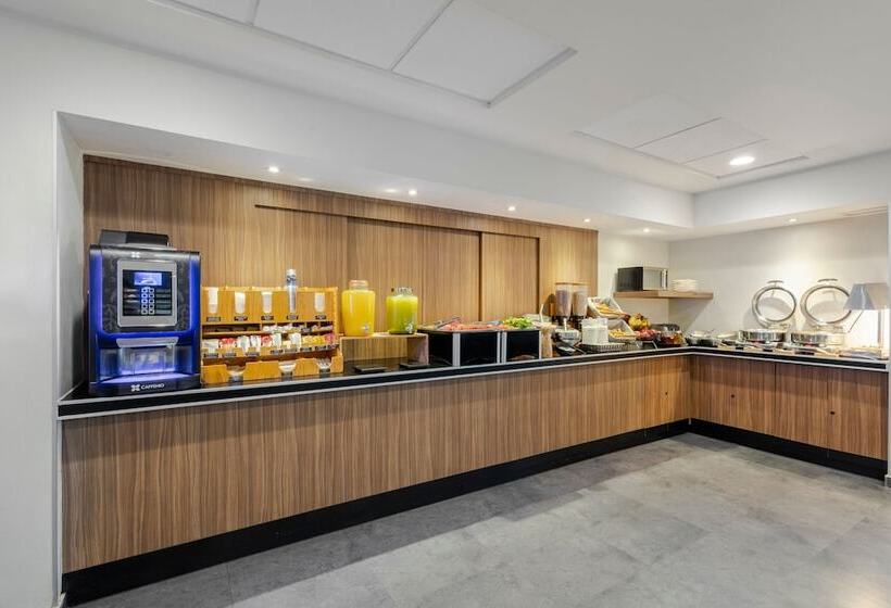 酒店 City Express By Marriott Guadalajara Aeropuerto