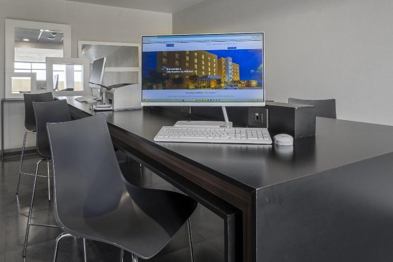 酒店 City Express By Marriott Guadalajara Aeropuerto