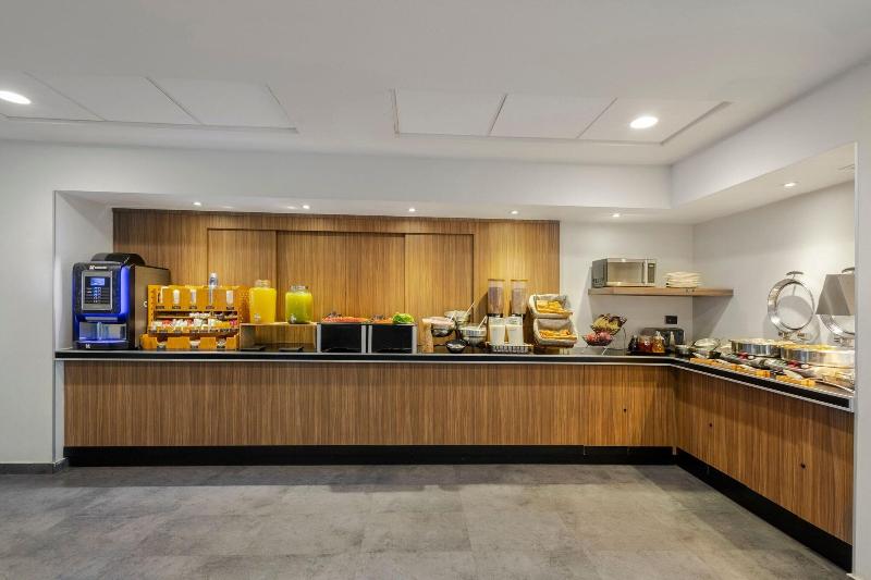 酒店 City Express By Marriott Guadalajara Aeropuerto