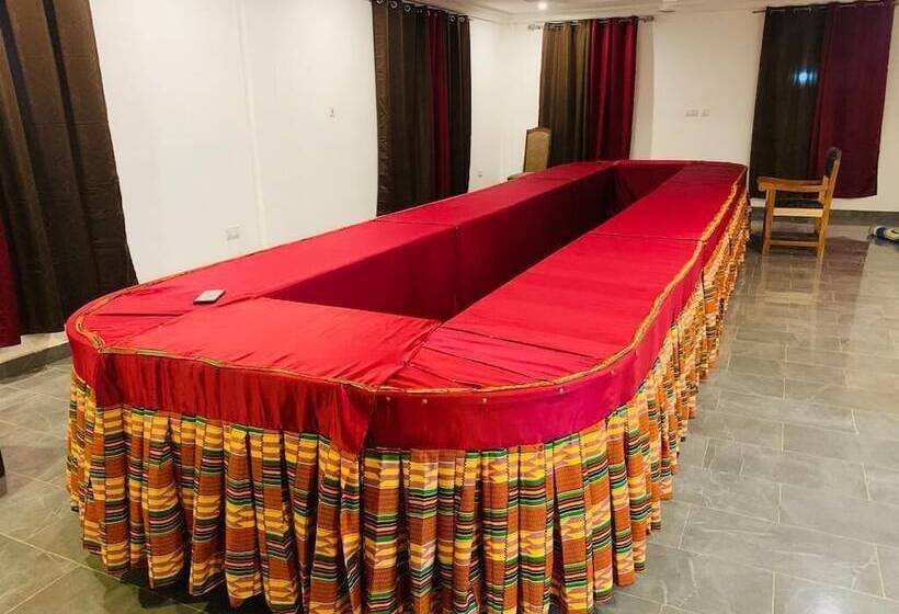 فندق Clinton Lodge