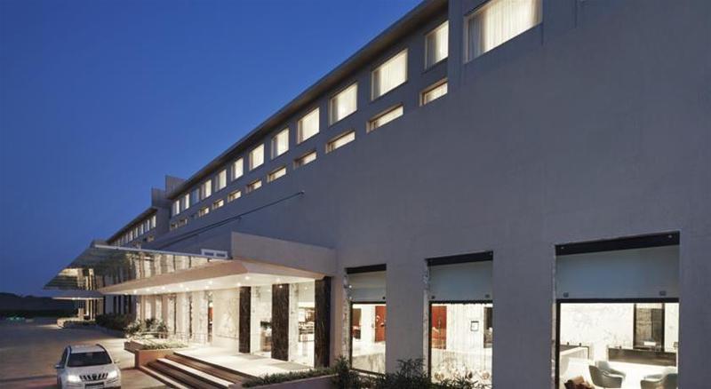 فندق Courtyard By Marriott Bilaspur