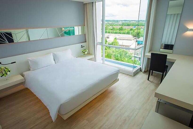 Crystal Hotel Hat Yai