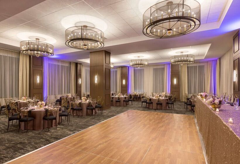 호텔 Embassy Suites By Hilton Pittsburgh Downtown