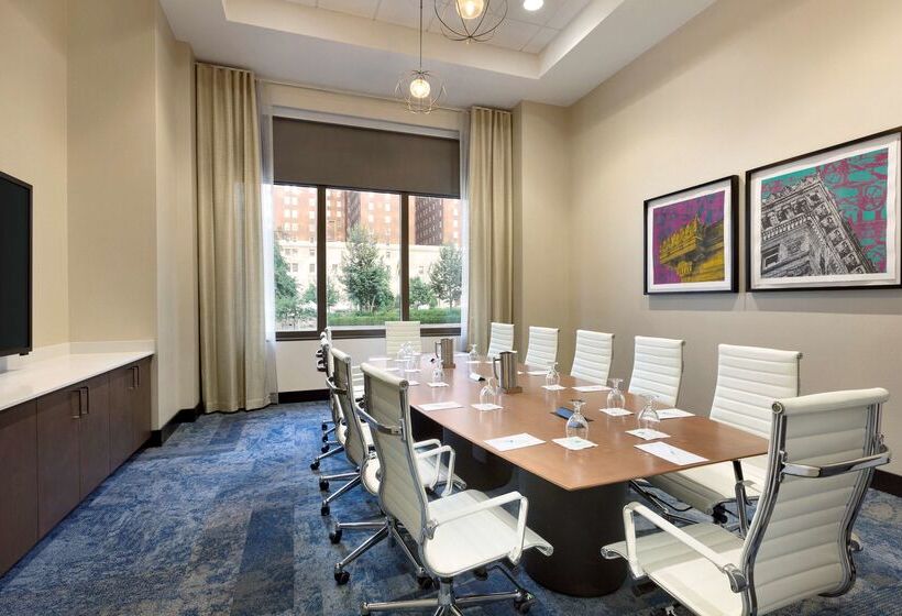 호텔 Embassy Suites By Hilton Pittsburgh Downtown