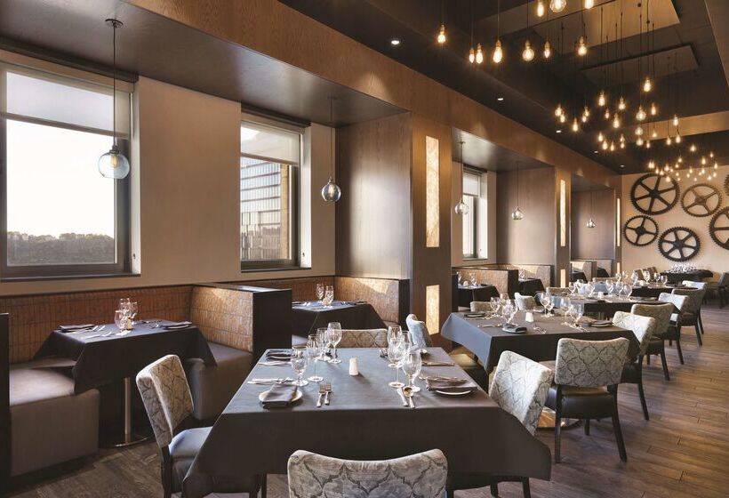 호텔 Embassy Suites By Hilton Pittsburgh Downtown