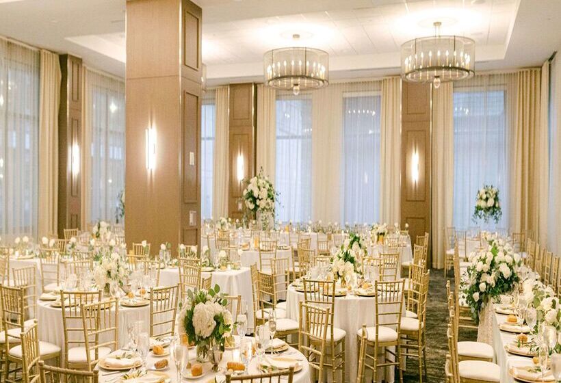 호텔 Embassy Suites By Hilton Pittsburgh Downtown