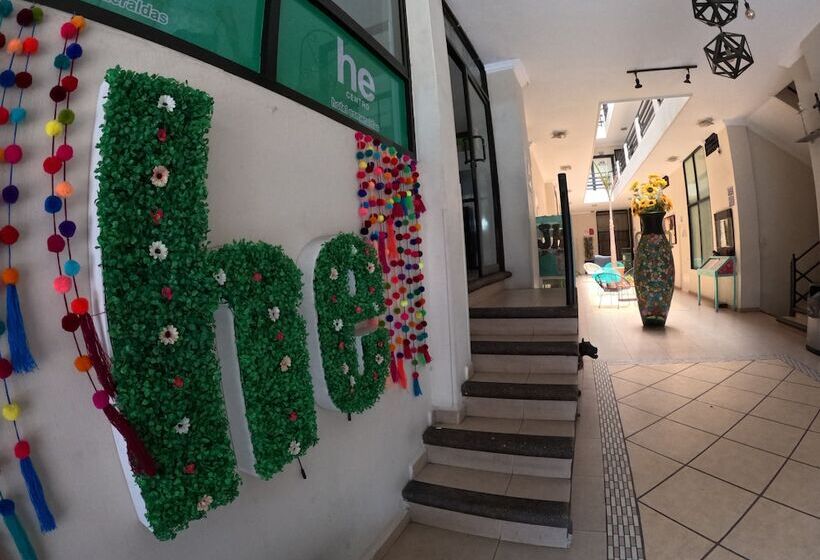 Отель Esmeralda S