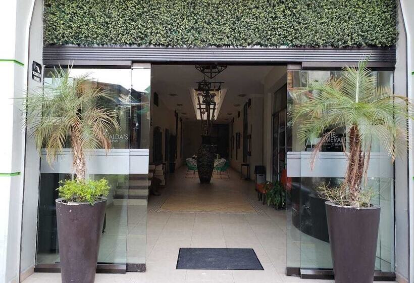 Отель Esmeralda S