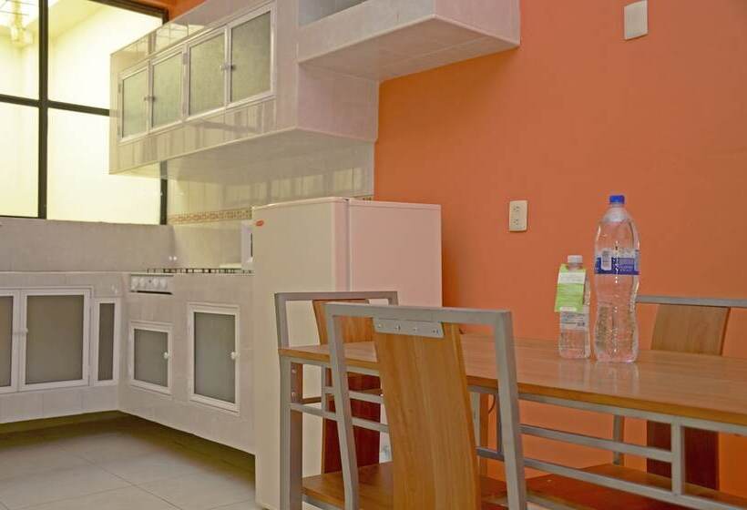 Отель Esmeralda S