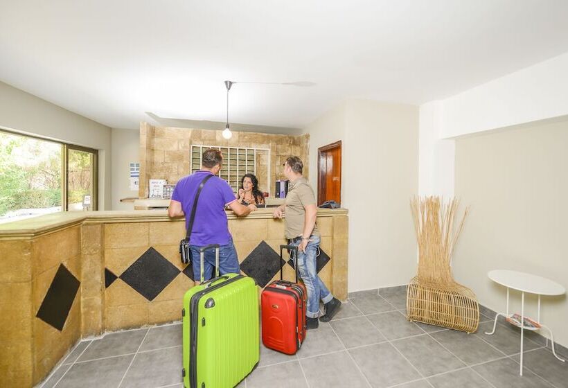 هتل Evita Resort