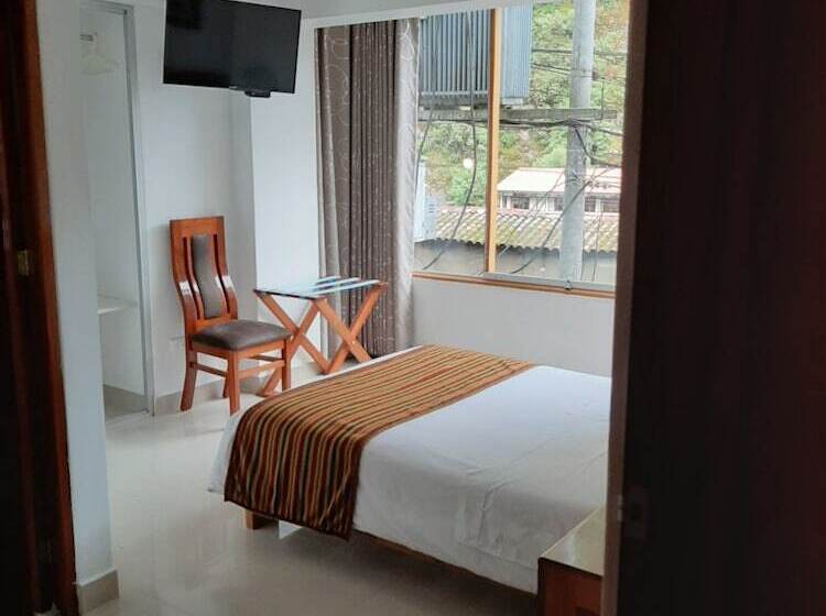 בית מלון כפרי Flower S House