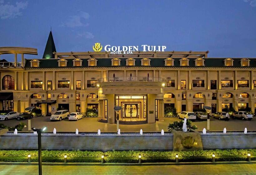 Отель Golden Chariot Vasai   And Spa