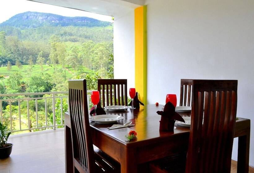 ホテル Adams Peak Grand