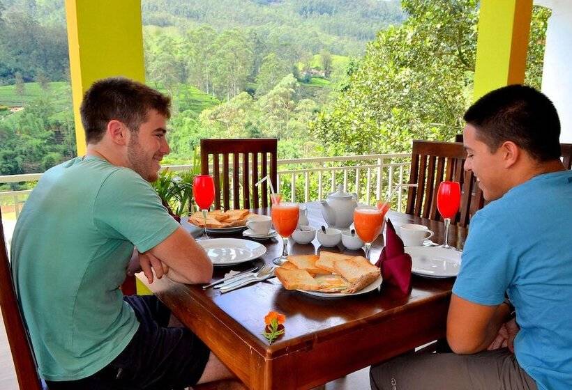 ホテル Adams Peak Grand