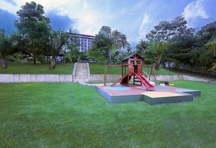 酒店 Harper Purwakarta By Aston