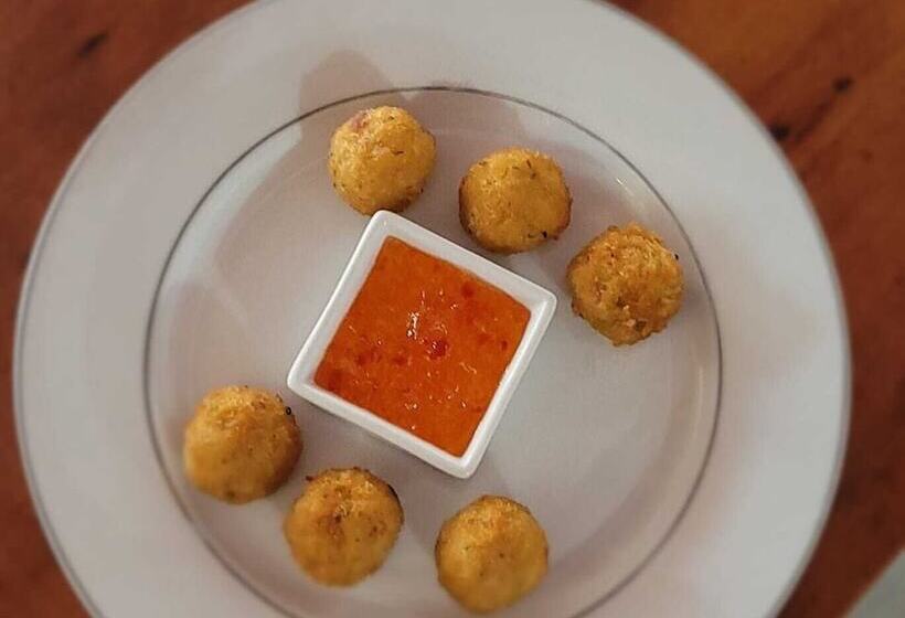 בית מלון כפרי Hiu