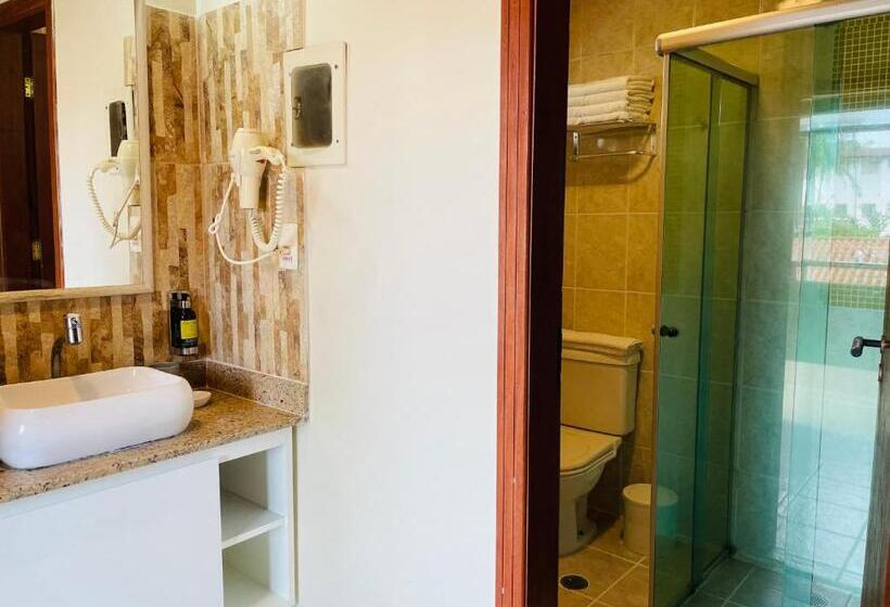 בית מלון כפרי Hiu