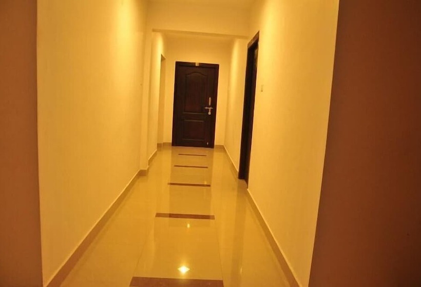 Отель Holiday Break