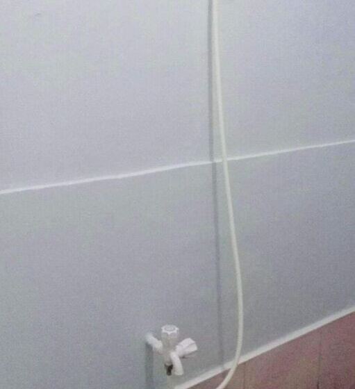 هتل Honeycomb Tourist Inn