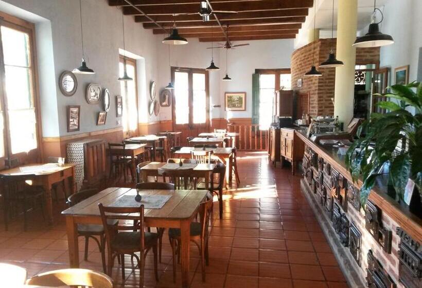 فندق Hostería Restaurante Del Puerto