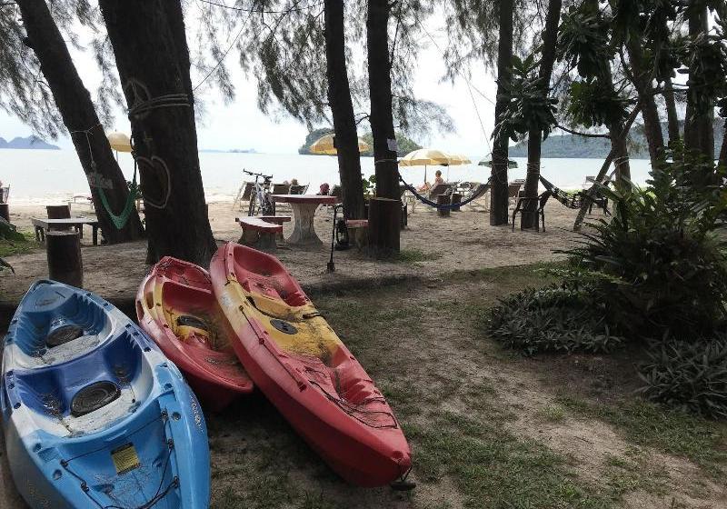 호텔 J2b Beach Bungalows