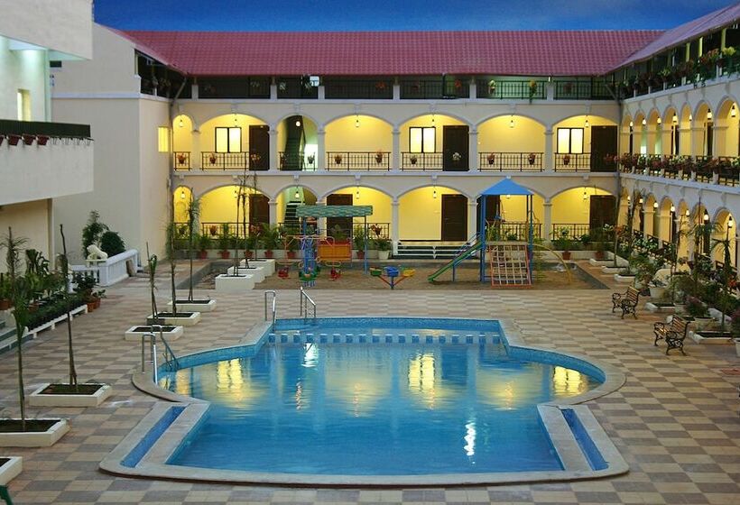 בית מלון כפרי Kumararaja Palace