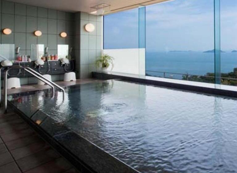 בית מלון כפרי Kyukamura Setouchi-toyo