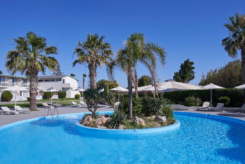هتل Blue Bay