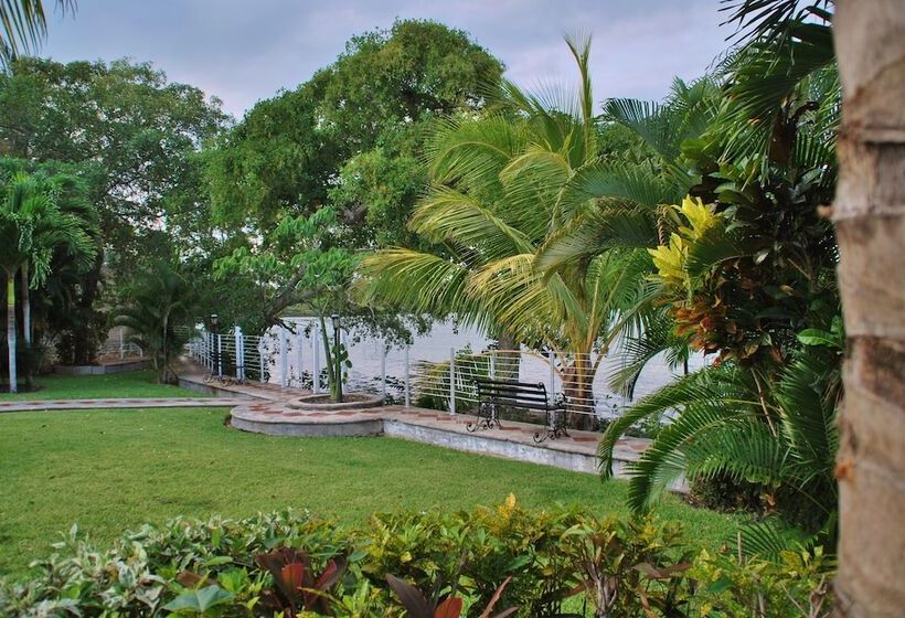 酒店 Lagoon  Pet Friendly