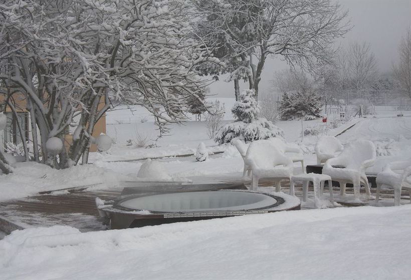 فندق Les Clairmontelles