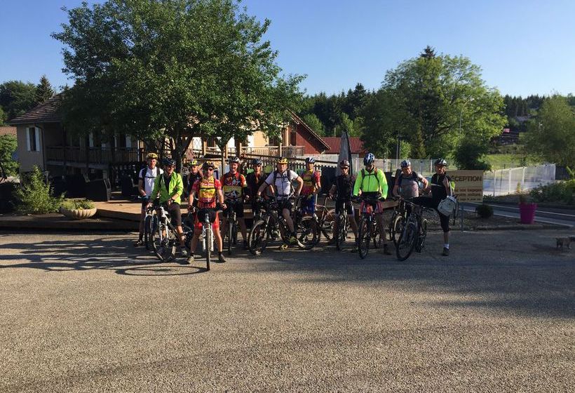 فندق Les Clairmontelles