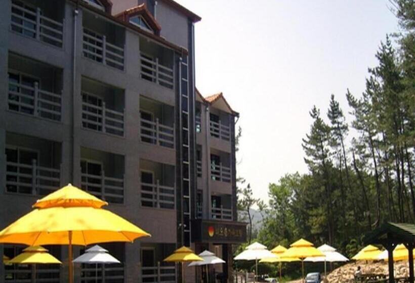 فندق Mangsang Haeorum Family