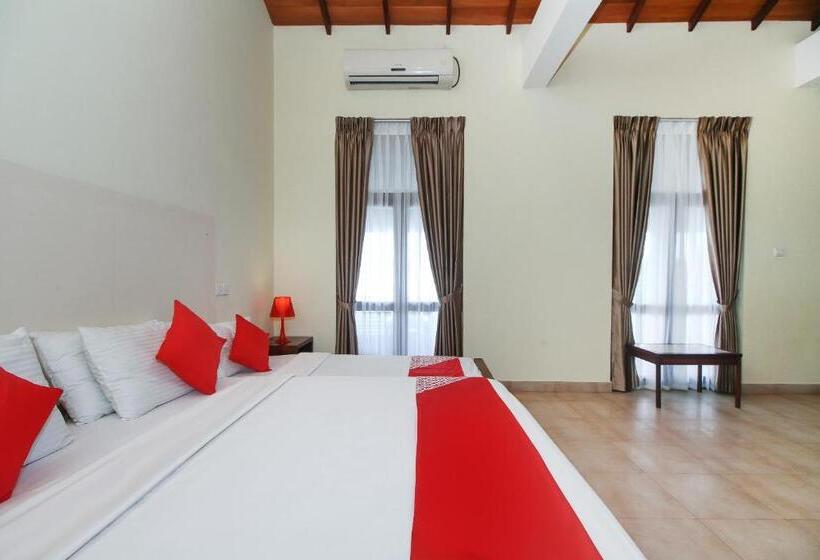 Отель Maresia Beach Villa