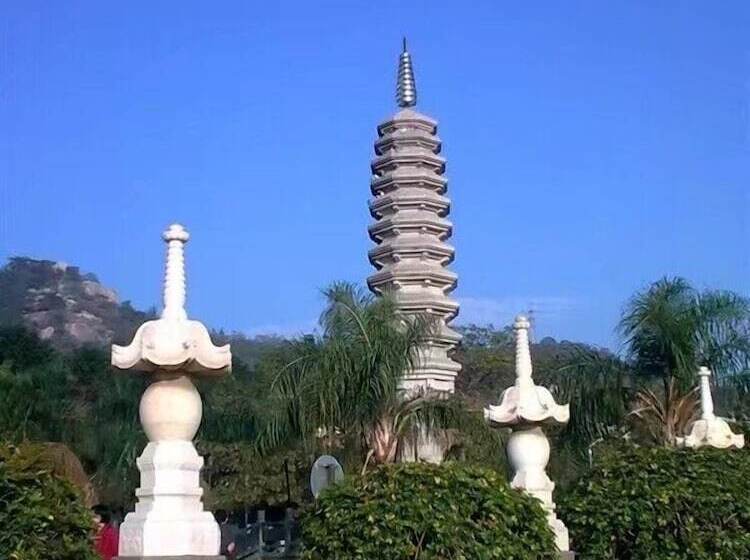 בית מלון כפרי Mercure Xiamen On The Bund