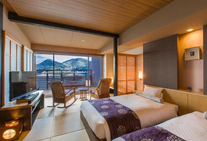 فندق Migiwatei Ochi Kochi