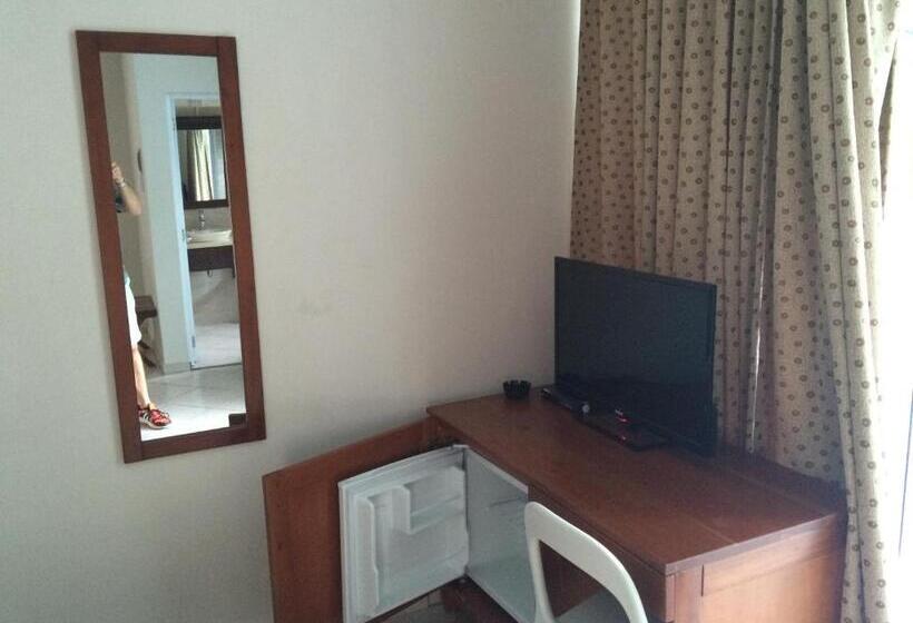 ホテル New Garden