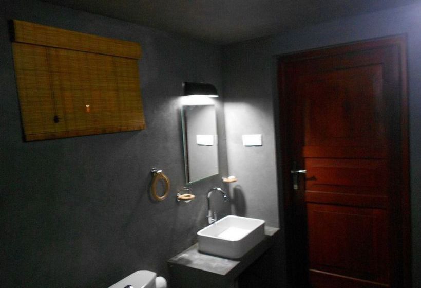 فندق Ocean Ripples Resort