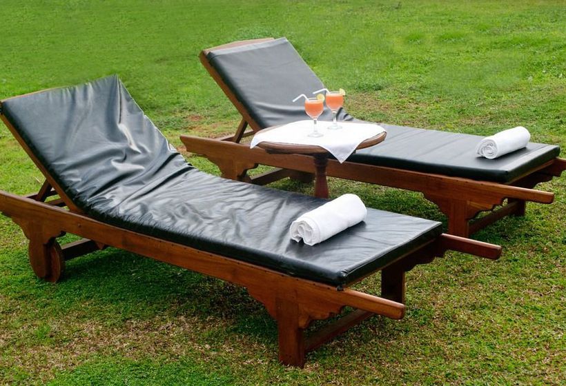 فندق Ocean Ripples Resort