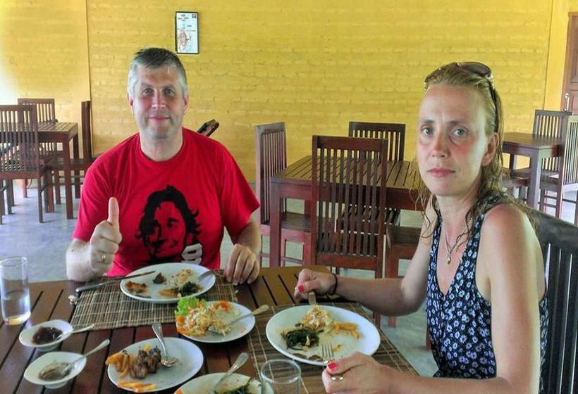 فندق Ocean Ripples Resort